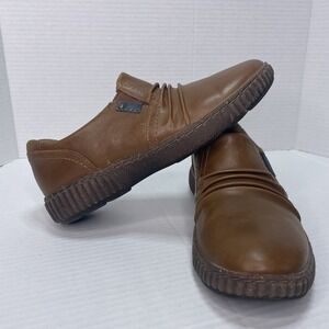 Clarks Magnolia Faye Loafer Shoes Women's 7.5M Brown Leather Comfort Slip On